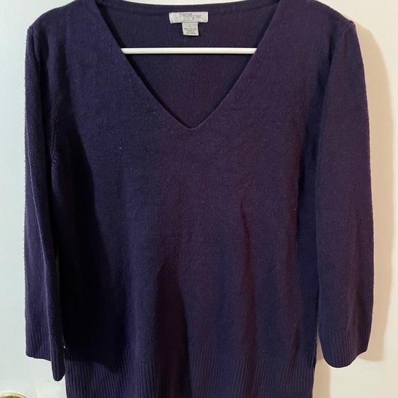 Mercer Street Studio Purple V-Neck Sweater Large - Picture 1 of 3